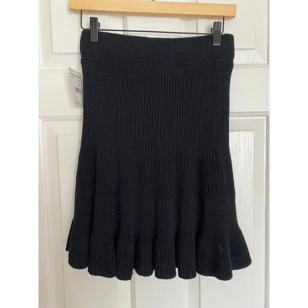 Free‎ People Mini Skirt Womens L Black Ribbed Knit Flounce Hem Balletcore Preppy